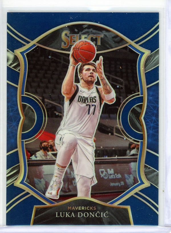 Luka Doncic - 2020-21 Panini Select #15 - Concourse Blue Prizm